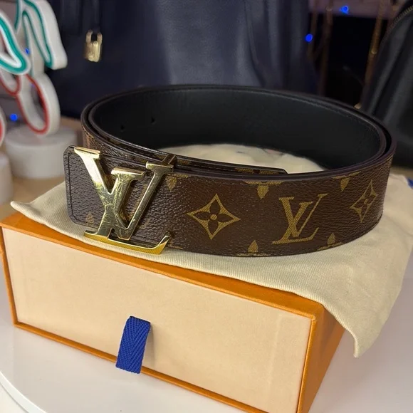💥LOUIS VUITTON - LV Initiales 40mm Reversible Belt - 90/36 - Picture 6 of 17